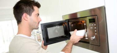 Is Microwaving Food Bad for You? What 23 Studies Have to Say